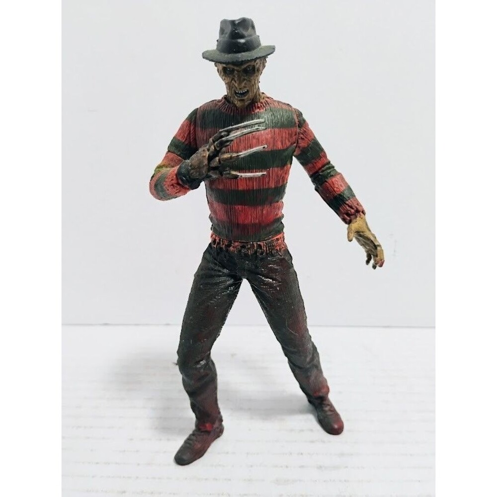 1998 MCFARLANE TOYS MOVIE MANIACS SERIES 1 FREDDY KRUEGER ACTION FIGURE